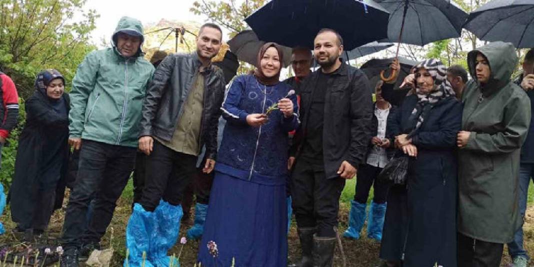 Doğa yürüyüşünde dikkatini çekti, üretmeye karar verdi! İlk hasatta 600 kg ürün aldı 6